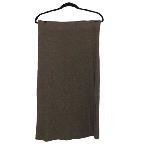 Banana Republic Dresses & Skirts - Banana Republic Grey Ribbed Midi Skirt Modern Minimalist Classic